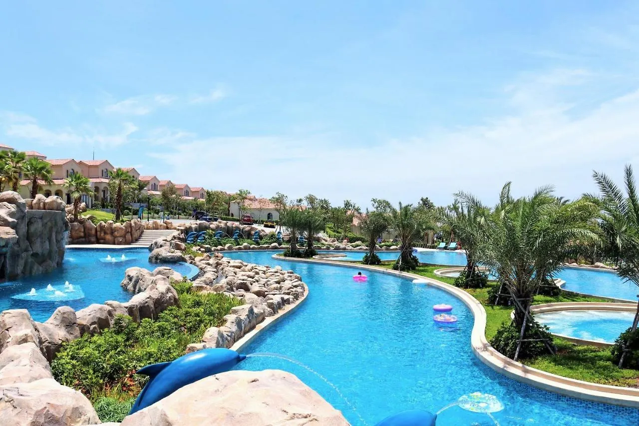 Centara Mirage Resort Mũi Né 5*,