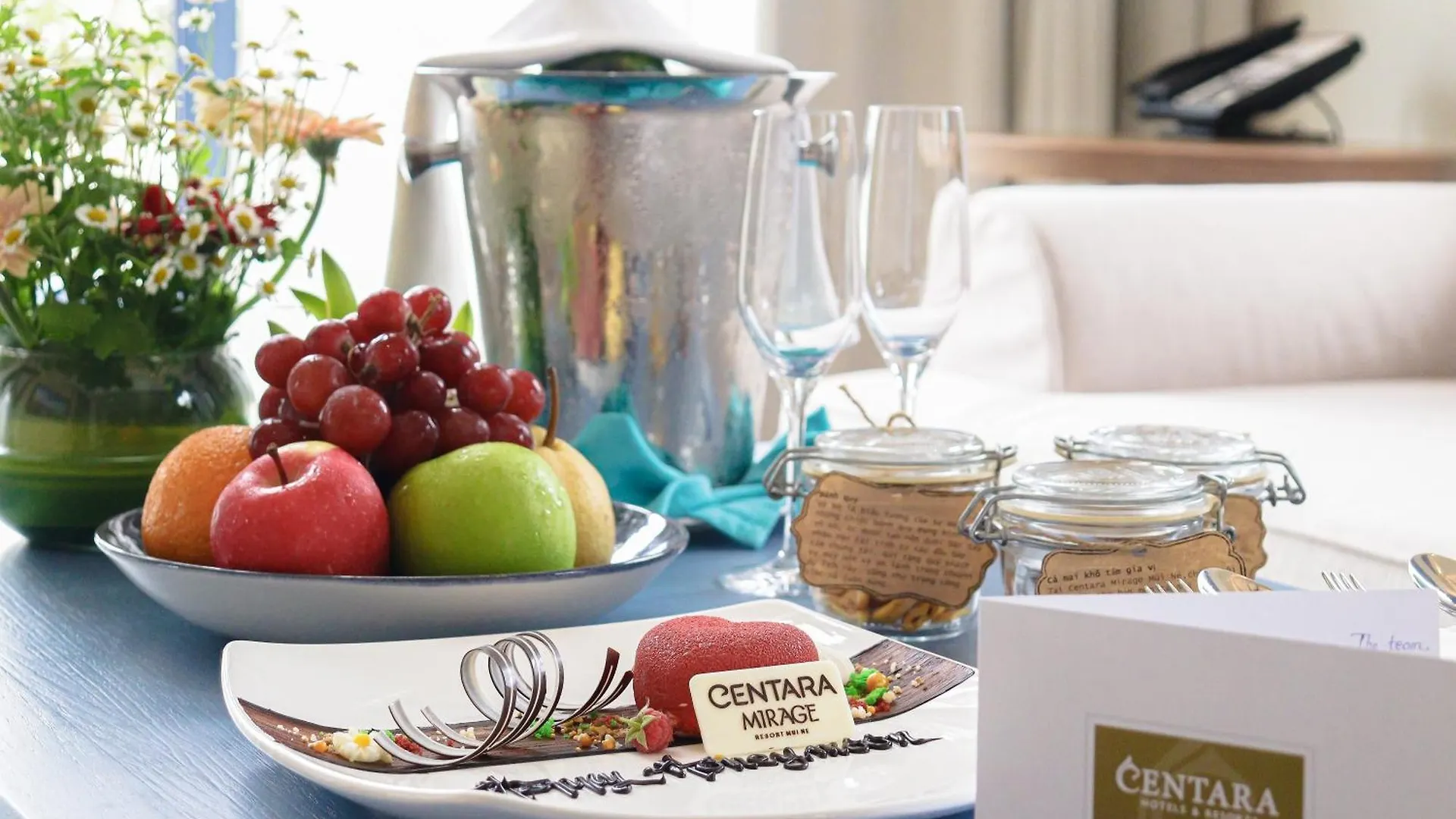 Centara Mirage Resort Μούι Νε 5*,