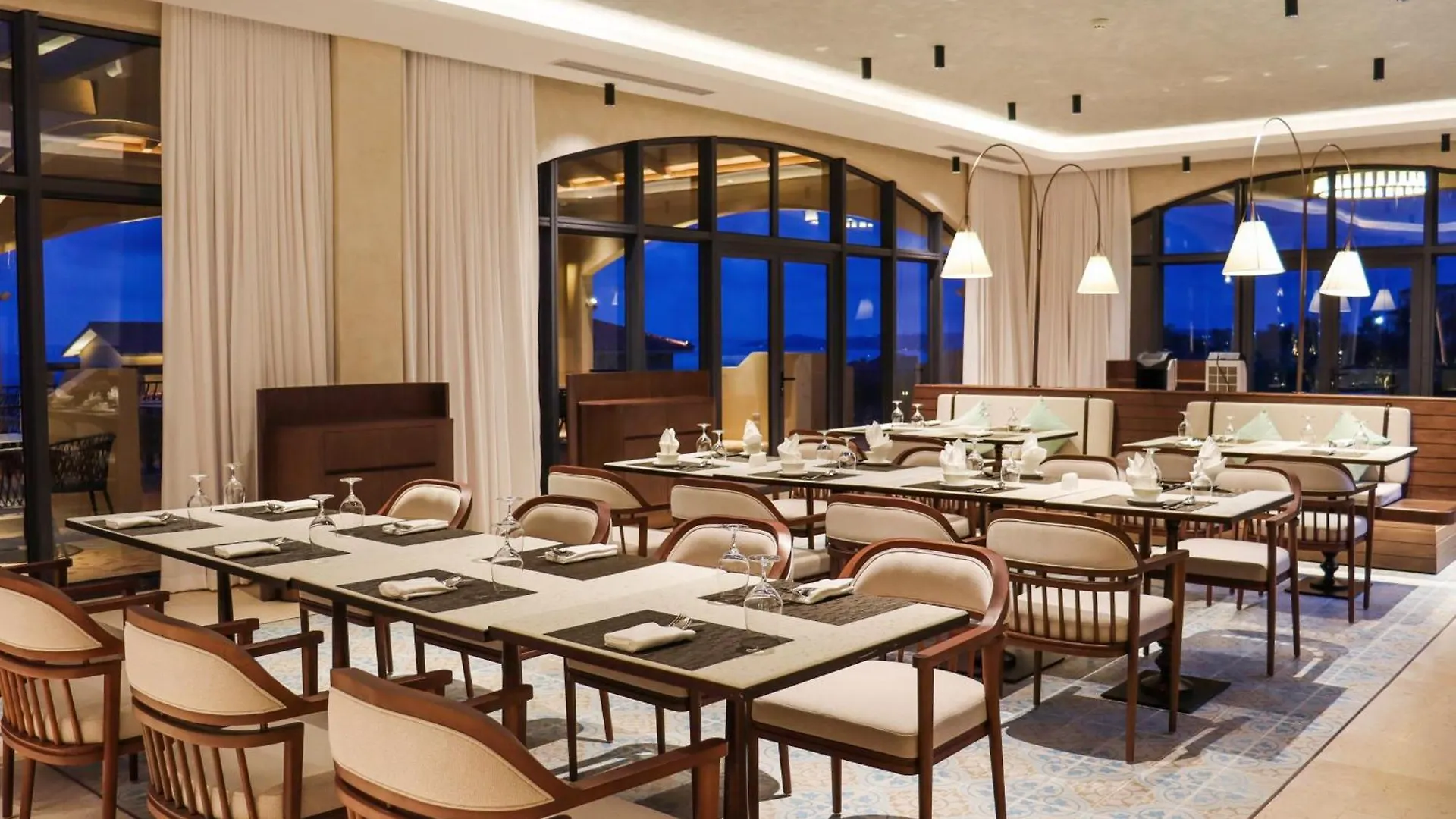 Centara Mirage Resort Μούι Νε