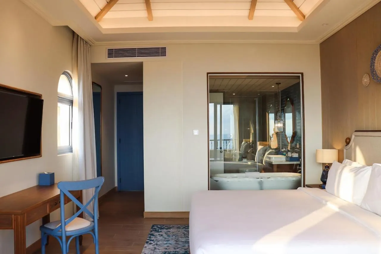 Centara Mirage Resort Mui Ne 5*,  Vietnam