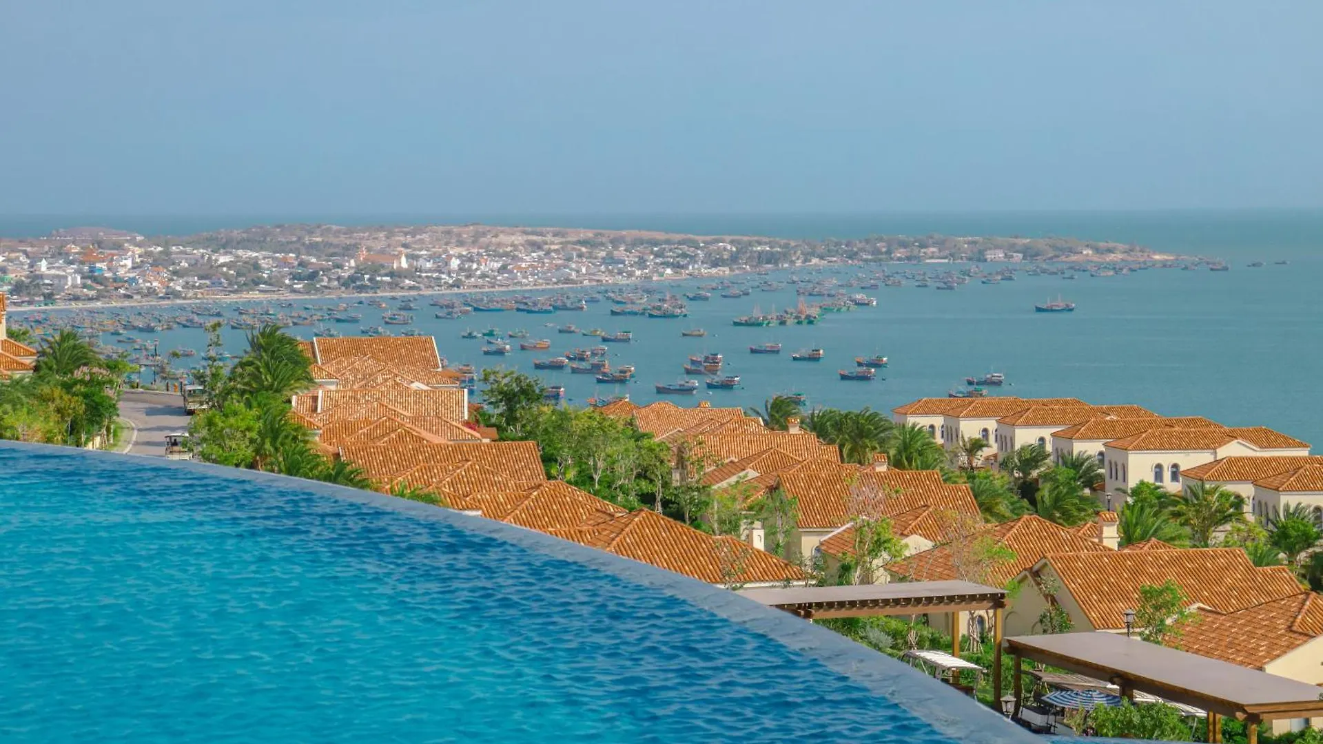 Centara Mirage Resort Mui Ne