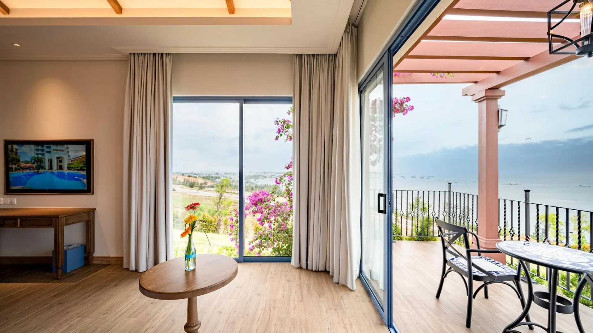 Centara Mirage Resort Mui Ne