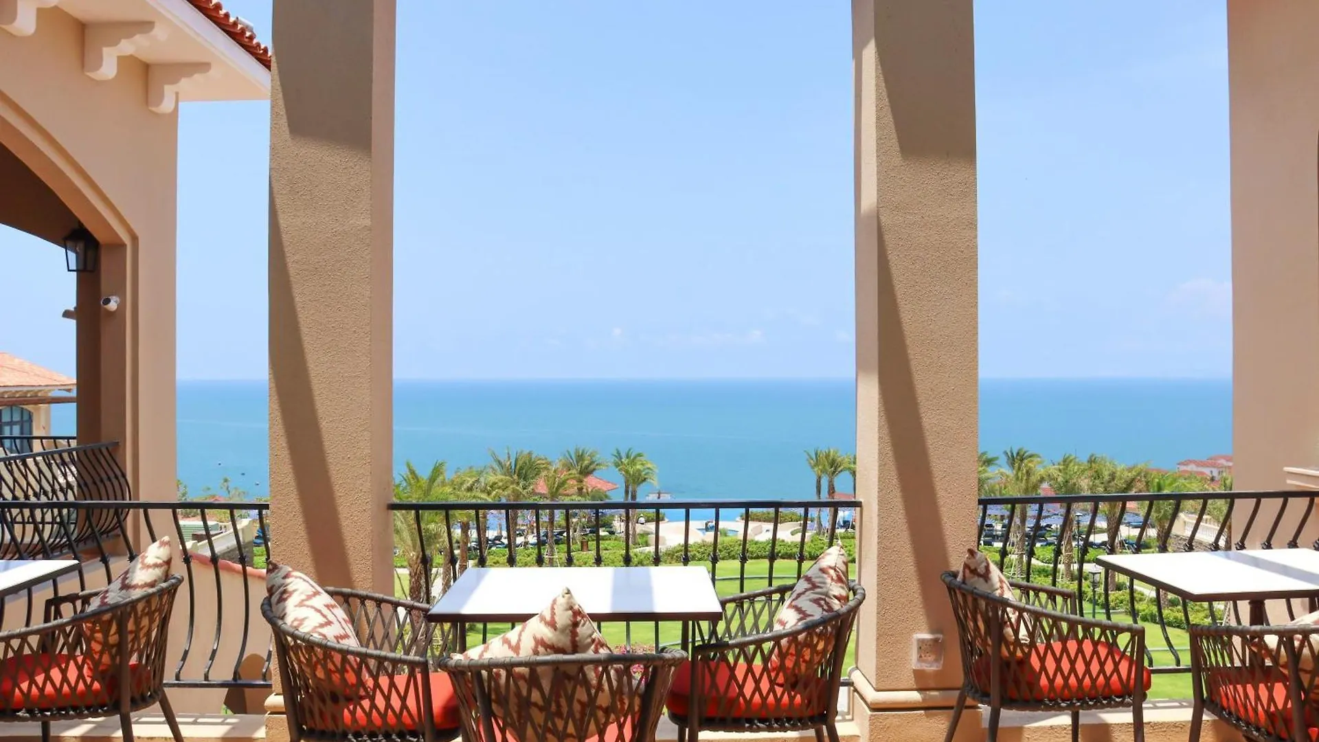 Centara Mirage Resort Mui Ne